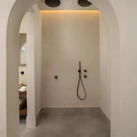 Polis Of Naxos Stylish מלון דירות