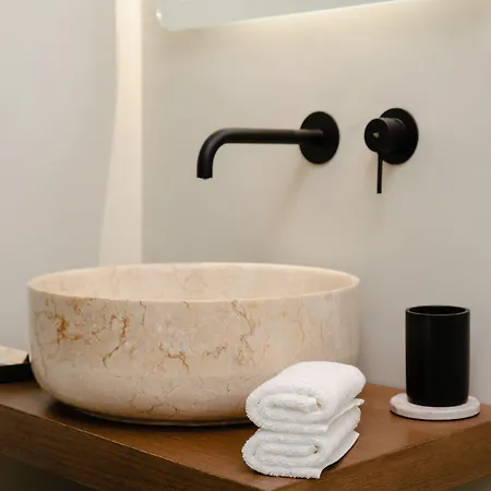 Polis Of Naxos Stylish מלון דירות 4*