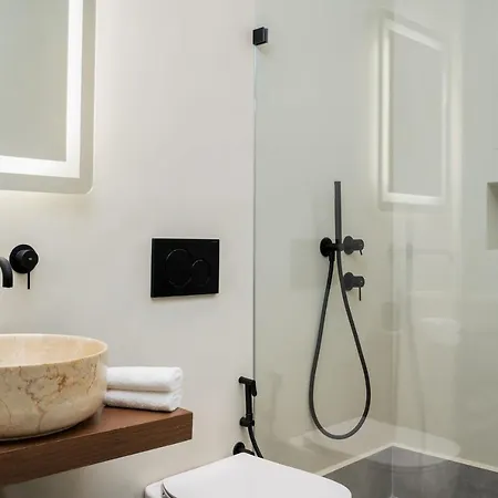 Polis Of Naxos Stylish