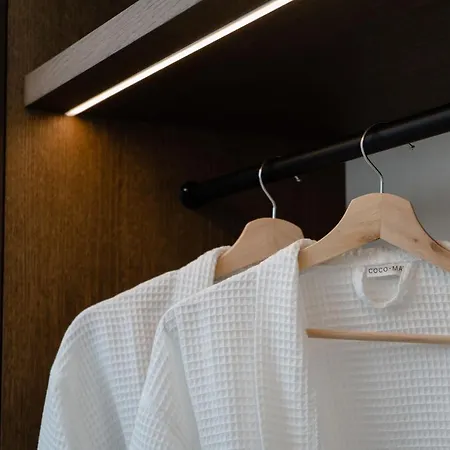 Polis Of Naxos Stylish