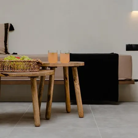 Polis Of Naxos Stylish Apart Otel