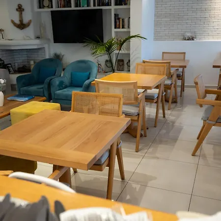 Polis Of Naxos Stylish Apart-hotel