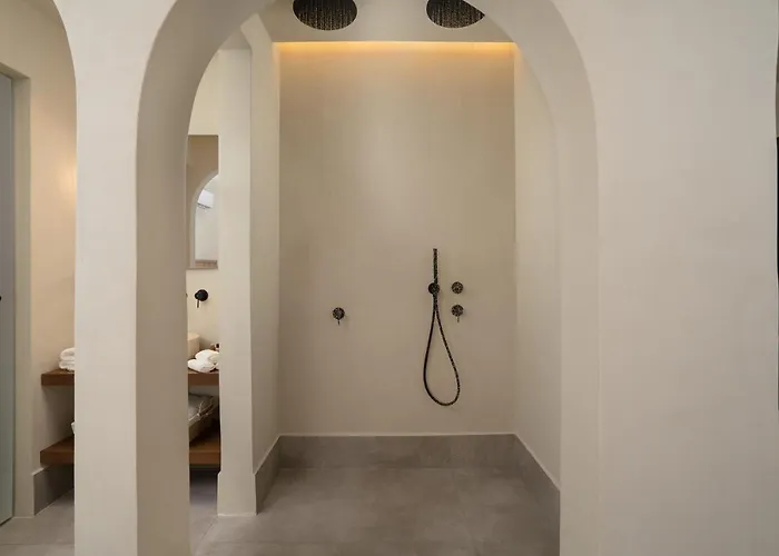 Polis Of Naxos Stylish Aparthotel