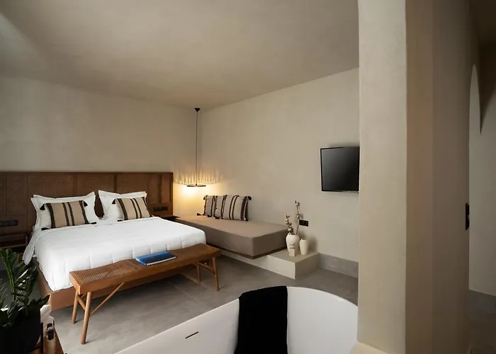 Polis Of Naxos Stylish Aparthotel